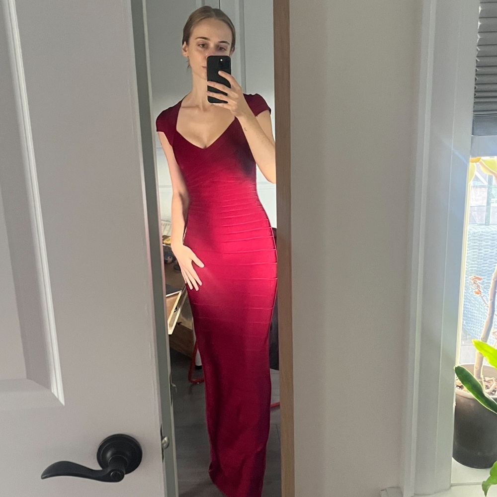 Herve Léger, Gown